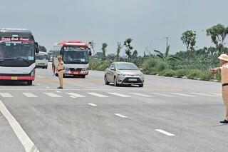 <a href="/tin-tuc-su-kien/tin-hoat-dong" title="Tin hoạt động" rel="dofollow">Tin hoạt động</a>