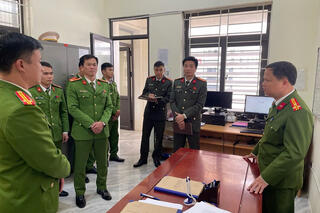 <a href="/tin-tuc-su-kien/tin-hoat-dong" title="Tin hoạt động" rel="dofollow">Tin hoạt động</a>