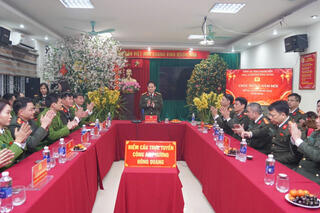 <a href="/tin-tuc-su-kien/tin-hoat-dong" title="Tin hoạt động" rel="dofollow">Tin hoạt động</a>