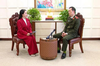 <a href="/tin-tuc-su-kien/tin-hoat-dong" title="Tin hoạt động" rel="dofollow">Tin hoạt động</a>