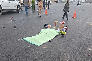 <a href="/tin-tuc-su-kien/tin-hoat-dong" title="Tin hoạt động" rel="dofollow">Tin hoạt động</a>