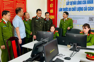 <a href="/tin-tuc-su-kien/tin-hoat-dong" title="Tin hoạt động" rel="dofollow">Tin hoạt động</a>