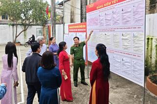 <a href="/tin-tuc-su-kien/tin-hoat-dong" title="Tin hoạt động" rel="dofollow">Tin hoạt động</a>