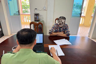<a href="/tin-tuc-su-kien/tin-hoat-dong" title="Tin hoạt động" rel="dofollow">Tin hoạt động</a>