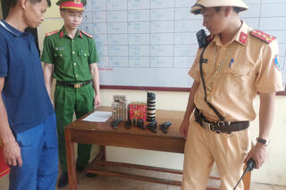 <a href="/tin-tuc-su-kien/huong-ve-co-so2" title="Phong trào toàn dân bảo vệ ANTQ" rel="dofollow">Phong trào toàn dân bảo vệ ANTQ</a>
