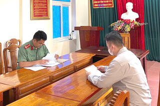 <a href="/tin-tuc-su-kien/tin-an-ninh-trat-tu" title="Tin An ninh trật tự" rel="dofollow">Tin An ninh trật tự</a>