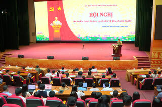 <a href="/tin-tuc-su-kien/tin-hoat-dong" title="Tin hoạt động" rel="dofollow">Tin hoạt động</a>