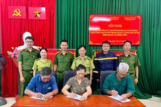 <a href="/tin-tuc-su-kien/tin-hoat-dong" title="Tin hoạt động" rel="dofollow">Tin hoạt động</a>