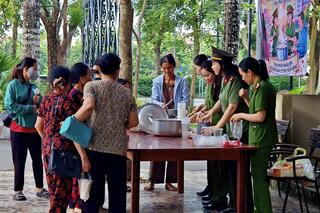 <a href="/tin-tuc-su-kien/tin-hoat-dong" title="Tin hoạt động" rel="dofollow">Tin hoạt động</a>