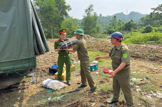 <a href="/tin-tuc-su-kien/tin-hoat-dong" title="Tin hoạt động" rel="dofollow">Tin hoạt động</a>
