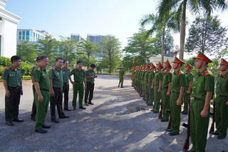 <a href="/tin-tuc-su-kien/tin-hoat-dong" title="Tin hoạt động" rel="dofollow">Tin hoạt động</a>
