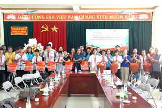 <a href="/tin-tuc-su-kien/tin-hoat-dong" title="Tin hoạt động" rel="dofollow">Tin hoạt động</a>