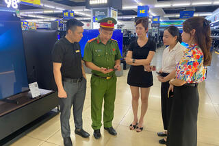 <a href="/tin-tuc-su-kien/tin-hoat-dong" title="Tin hoạt động" rel="dofollow">Tin hoạt động</a>