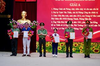 <a href="/tin-tuc-su-kien/tin-hoat-dong" title="Tin hoạt động" rel="dofollow">Tin hoạt động</a>