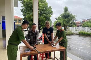 <a href="/tin-tuc-su-kien/tin-hoat-dong" title="Tin hoạt động" rel="dofollow">Tin hoạt động</a>