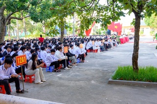 <a href="/tin-tuc-su-kien/tin-hoat-dong" title="Tin hoạt động" rel="dofollow">Tin hoạt động</a>