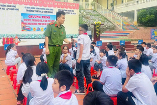 <a href="/tin-tuc-su-kien/tin-hoat-dong" title="Tin hoạt động" rel="dofollow">Tin hoạt động</a>