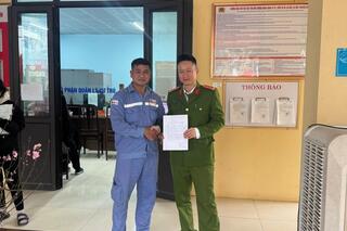 <a href="/tin-tuc-su-kien/tin-hoat-dong" title="Tin hoạt động" rel="dofollow">Tin hoạt động</a>