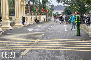 <a href="/tin-tuc-su-kien/tin-hoat-dong" title="Tin hoạt động" rel="dofollow">Tin hoạt động</a>