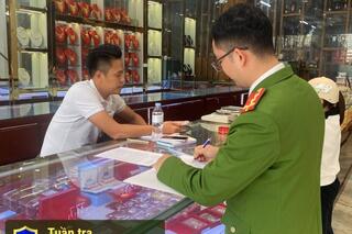 <a href="/tin-tuc-su-kien/tin-hoat-dong" title="Tin hoạt động" rel="dofollow">Tin hoạt động</a>