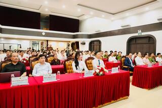 <a href="/tin-tuc-su-kien/tin-hoat-dong" title="Tin hoạt động" rel="dofollow">Tin hoạt động</a>