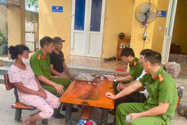 <a href="/tin-tuc-su-kien/tin-hoat-dong" title="Tin hoạt động" rel="dofollow">Tin hoạt động</a>