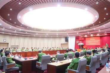 <a href="/tin-tuc-su-kien/tin-hoat-dong" title="Tin hoạt động" rel="dofollow">Tin hoạt động</a>