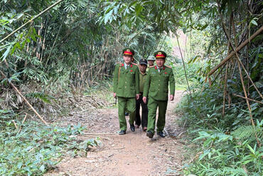 <a href="/tin-tuc-su-kien/tin-an-ninh-trat-tu" title="Tin An ninh trật tự" rel="dofollow">Tin An ninh trật tự</a>