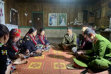 <a href="/tin-tuc-su-kien/tin-hoat-dong" title="Tin hoạt động" rel="dofollow">Tin hoạt động</a>