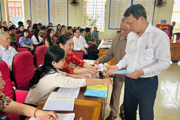 <a href="/tin-tuc-su-kien/tin-hoat-dong" title="Tin hoạt động" rel="dofollow">Tin hoạt động</a>