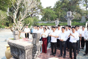 <a href="/tin-tuc-su-kien/tin-hoat-dong" title="Tin hoạt động" rel="dofollow">Tin hoạt động</a>