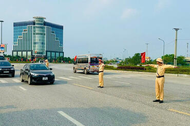 <a href="/tin-tuc-su-kien/tin-hoat-dong" title="Tin hoạt động" rel="dofollow">Tin hoạt động</a>