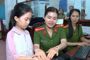 <a href="/tin-tuc-su-kien/tin-hoat-dong" title="Tin hoạt động" rel="dofollow">Tin hoạt động</a>