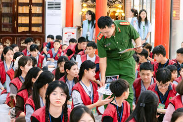 <a href="/tin-tuc-su-kien/tin-an-ninh-trat-tu" title="Tin An ninh trật tự" rel="dofollow">Tin An ninh trật tự</a>