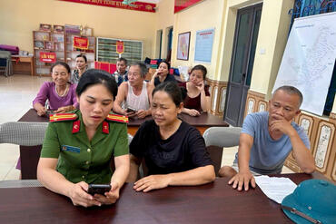 <a href="/tin-tuc-su-kien/tin-hoat-dong" title="Tin hoạt động" rel="dofollow">Tin hoạt động</a>