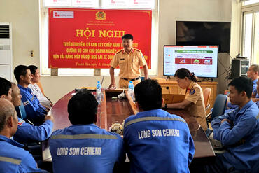 <a href="/tin-tuc-su-kien/tin-hoat-dong" title="Tin hoạt động" rel="dofollow">Tin hoạt động</a>