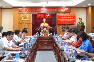 <a href="/tin-tuc-su-kien/tin-hoat-dong" title="Tin hoạt động" rel="dofollow">Tin hoạt động</a>