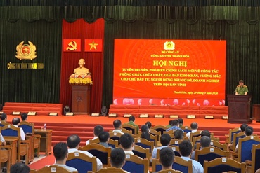 <a href="/tin-tuc-su-kien/tin-hoat-dong" title="Tin hoạt động" rel="dofollow">Tin hoạt động</a>
