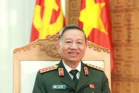 Phát huy truyền thống anh hùng, lực lượng An ninh Nhân dân Việt Nam phấn đấu hoàn thành xuất sắc nhiệm vụ bảo vệ an ninh Quốc gia, xứng đáng với niềm tin yêu của Đảng, Nhà nước và nhân dân