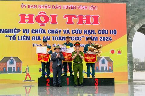Huyện Vĩnh Lộc tổ chức Hội thi nghiệp vụ chữa cháy và cứu nạn, cứu hộ “Tổ liên gia an toàn phòng cháy, chữa cháy”