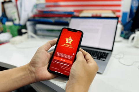 Tiếp nhận gần 1.000 tin báo tố giác tội phạm qua ứng dụng VNeID