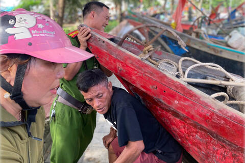 Công an phường Sầm Sơn: Chủ động, quyết liệt ứng phó cơn bão số 5