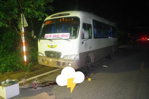 Thanh Hoá: Xảy ra 01 vụ tai nạn giao thông giữa ô tô khách và người đi bộ, làm  01 người tử vong tại chỗ