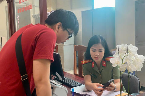 Cảnh giác với thủ đoạn lừa đảo chiếm đoạt tài sản trong nhận hộ chiếu qua đường bưu chính