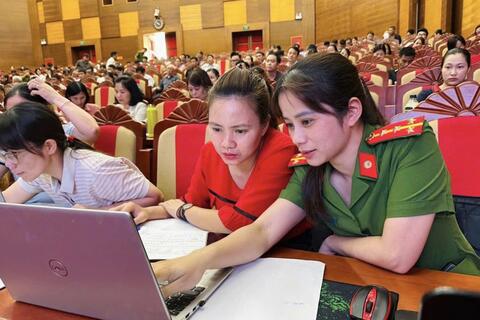 Tuyên truyền, hướng dẫn hơn 300 cơ sở khai báo, cập nhật thông tin phục vụ xây dựng cơ sở dữ liệu về phòng cháy, chữa cháy