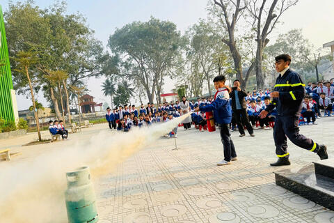 Trung tâm giáo dục cộng đồng xã Yên Trường tổ chức tuyên truyền kiến thức, kỹ năng PCCC và CNCH