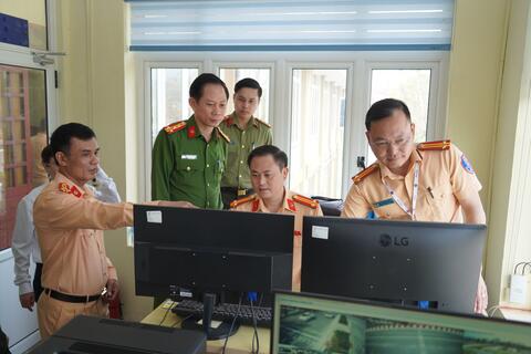 Chủ động phòng ngừa tiêu cực - minh bạch hóa công tác sát hạch,  cấp giấy phép lái xe