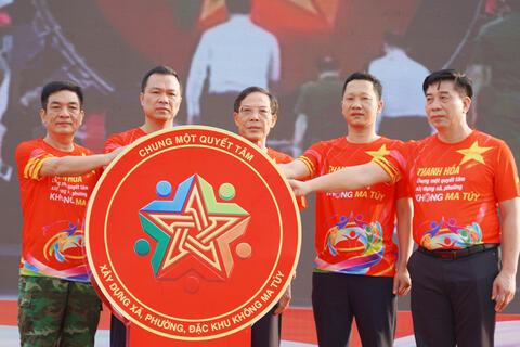 Thanh Hóa sôi động trong Lễ Mít tinh và Giải chạy bộ “Chung một quyết tâm xây dựng xã, phường không ma túy”