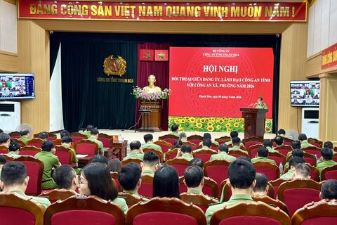 Đảng ủy, lãnh đạo Công an tỉnh Thanh Hóa tổ chức Hội nghị đối thoại với Công an xã, phường