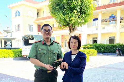 <a href="/tin-tuc-su-kien" title="Tin tức sự kiện" rel="dofollow">Tin tức sự kiện</a>